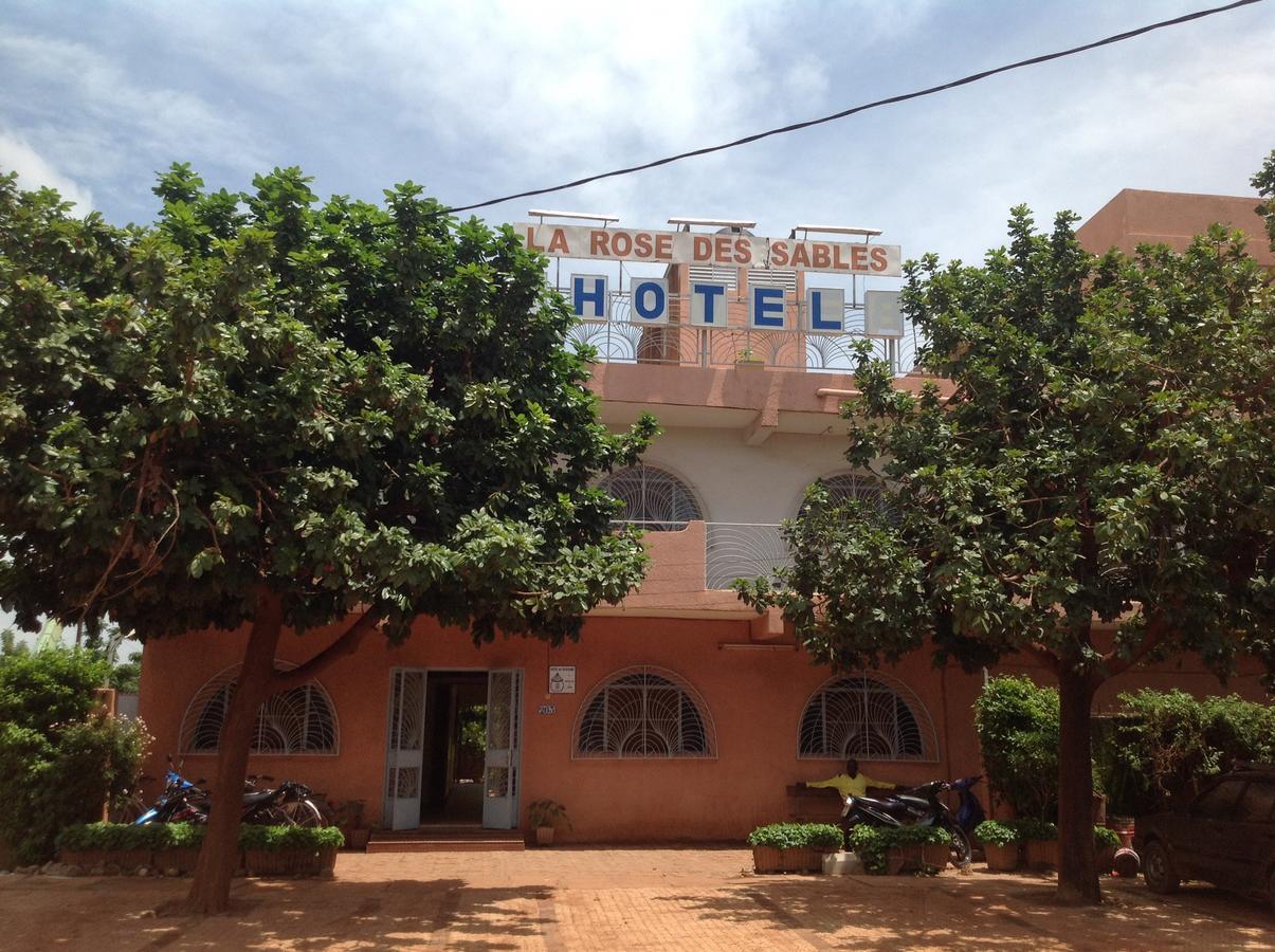 La Rose Des Sables Hotel Ouagadougou Esterno foto